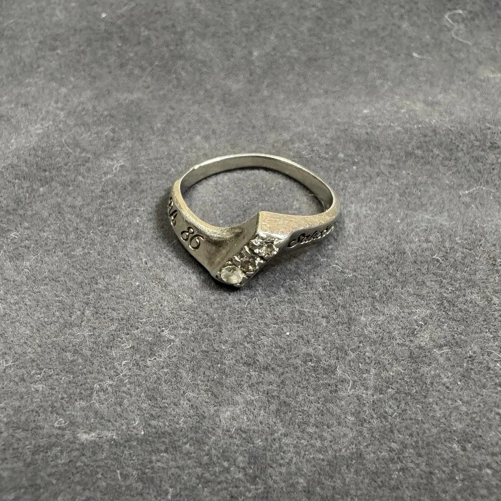 Solid 10k White Gold Nursing School Graduation Ring 1986 Marked 10K 2.6 Grams